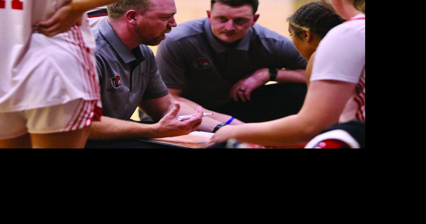 Ryan Sullivan has Western women off to 4-2 start | Sports ...