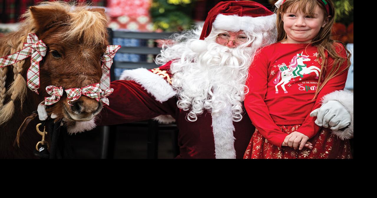 Santa Arrives, Fireworks Explode, Fun Begins | News | douglas-budget.com