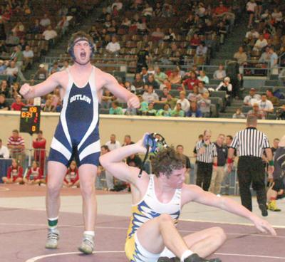 Marlow Trailing Perry Going Into Final Day At State Wrestling