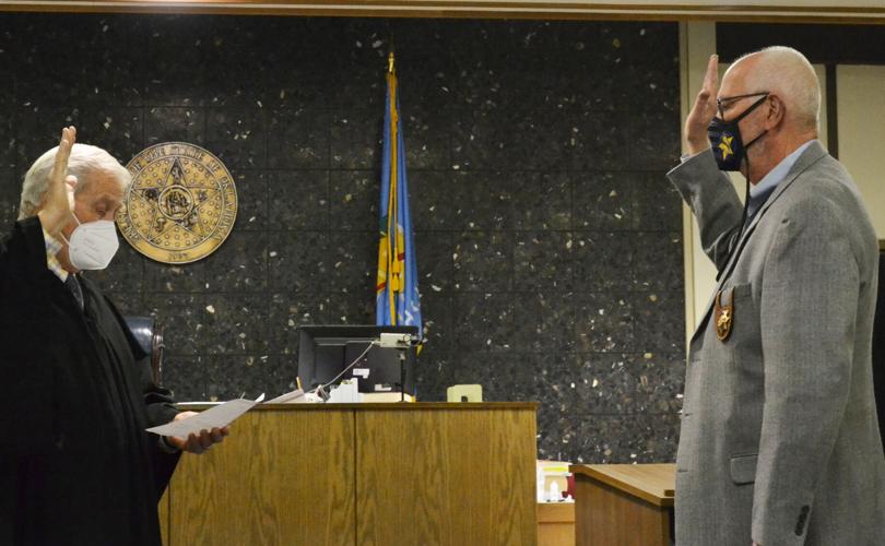 Elected officials take oath of office Community duncanbanner com
