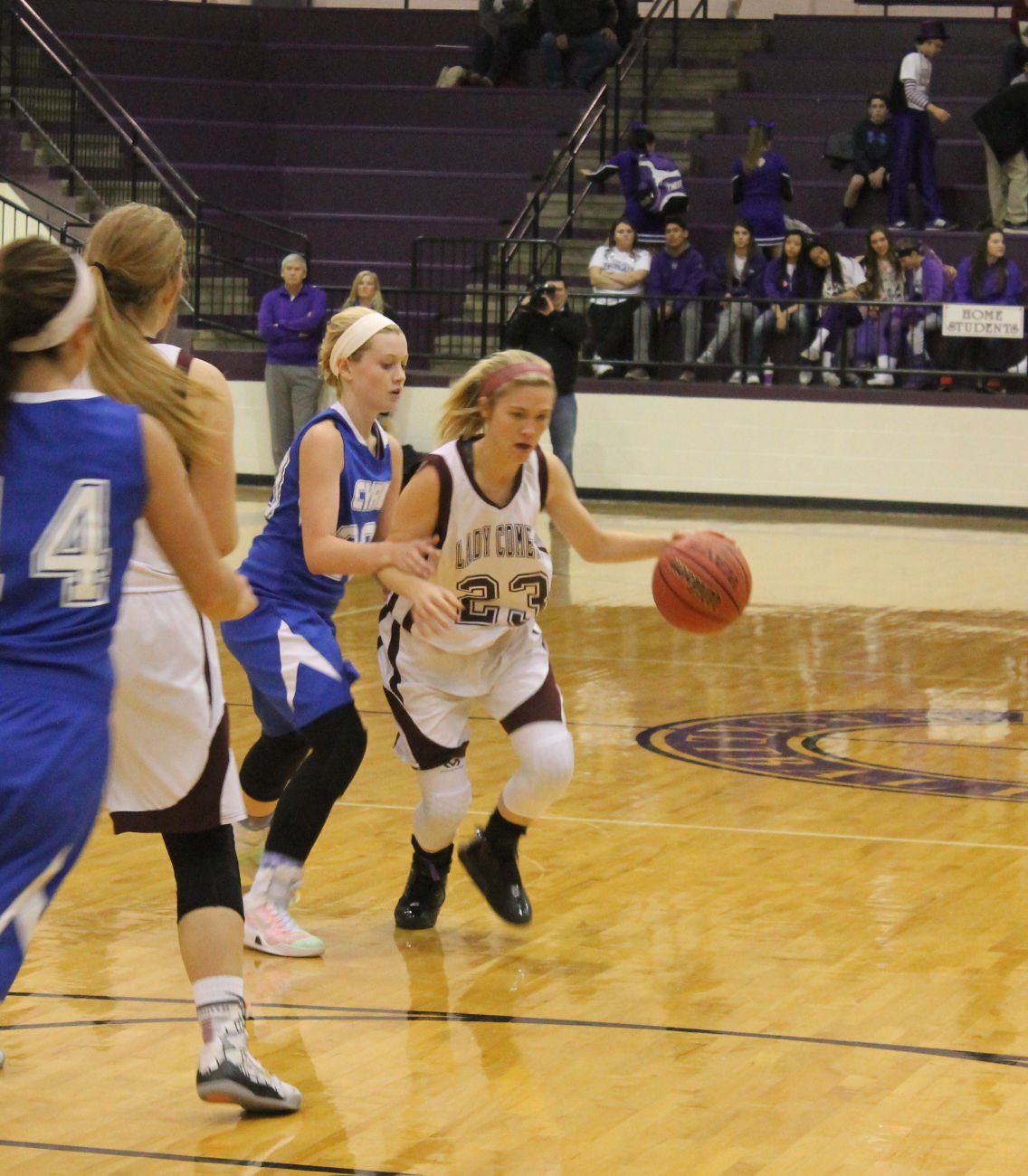 VelmaAlma girls basketball team advances, boys out at regionals