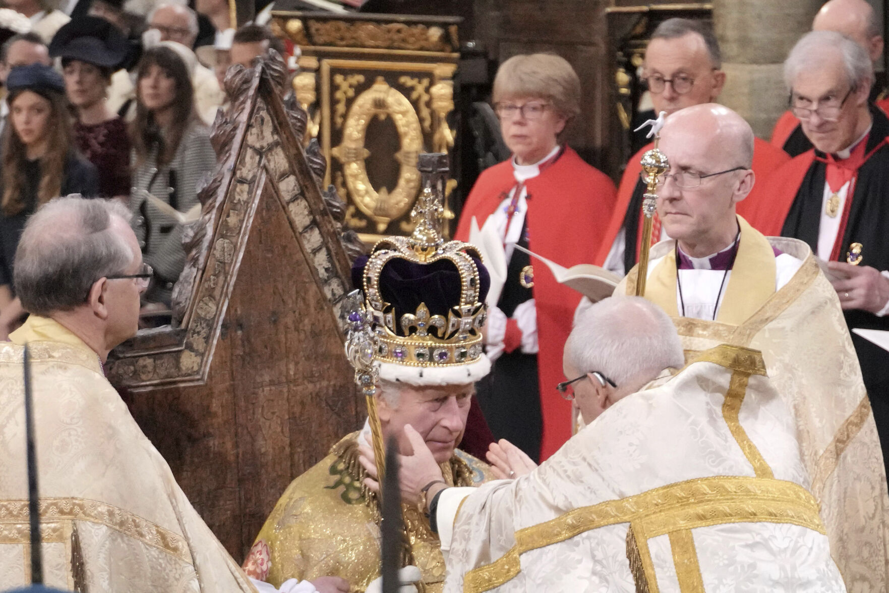 Charles III crowned in ancient rite at Westminster Abbey News duncanbanner