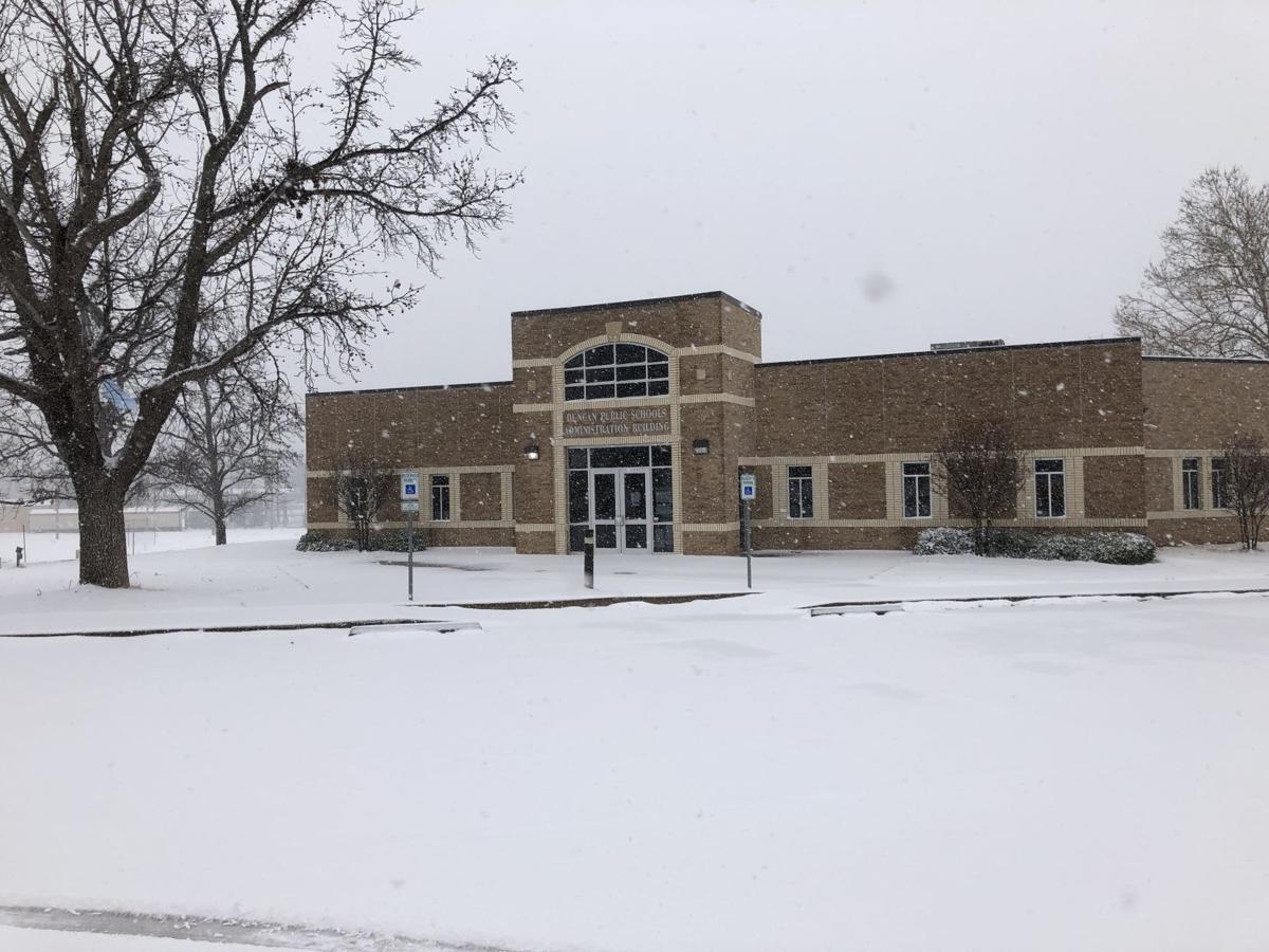 Wild art gallery: School’s out for snow