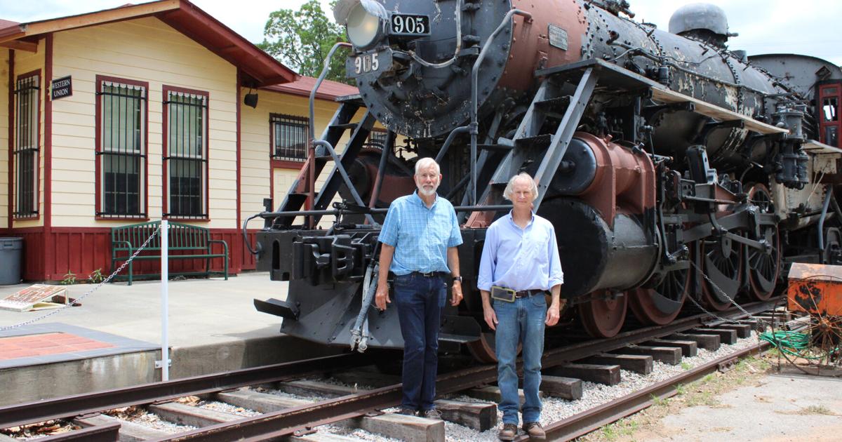 All Aboard': Duncan's 905 train whistles for community tours ...