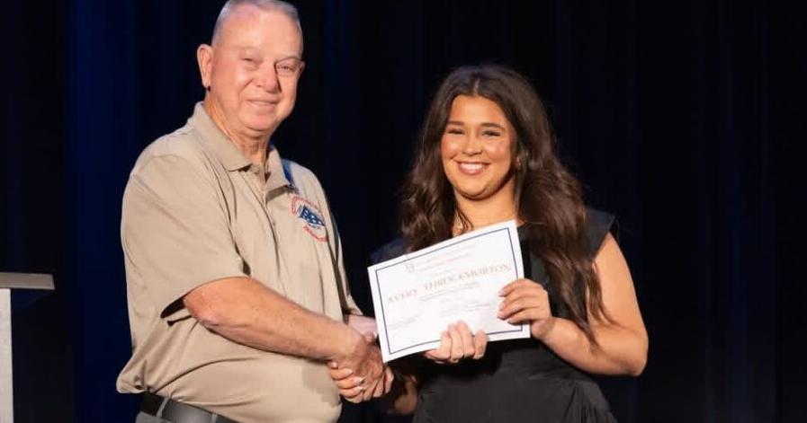 Stephens County Honor Guard awards scholarships to students