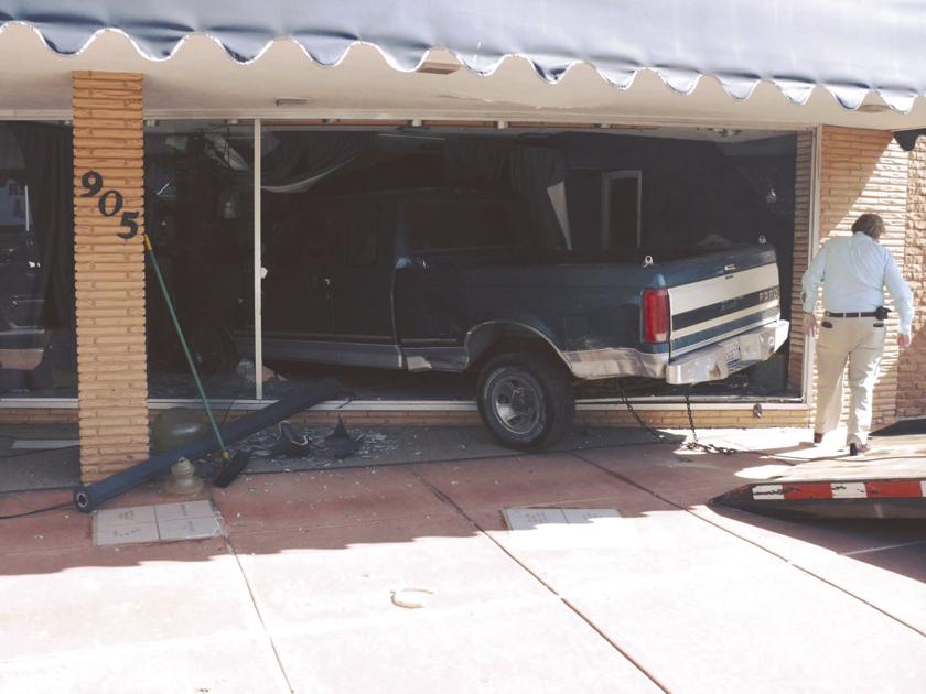 Truck Crashes Into Distinctive Decor Warehouse News