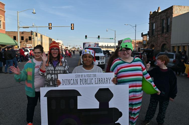 Gallery Duncan’s trip to the movies brings community together for