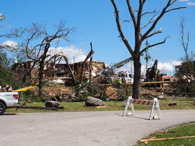 Oklahoma residents dig out from weekend tornado outbreak that killed 4 ...