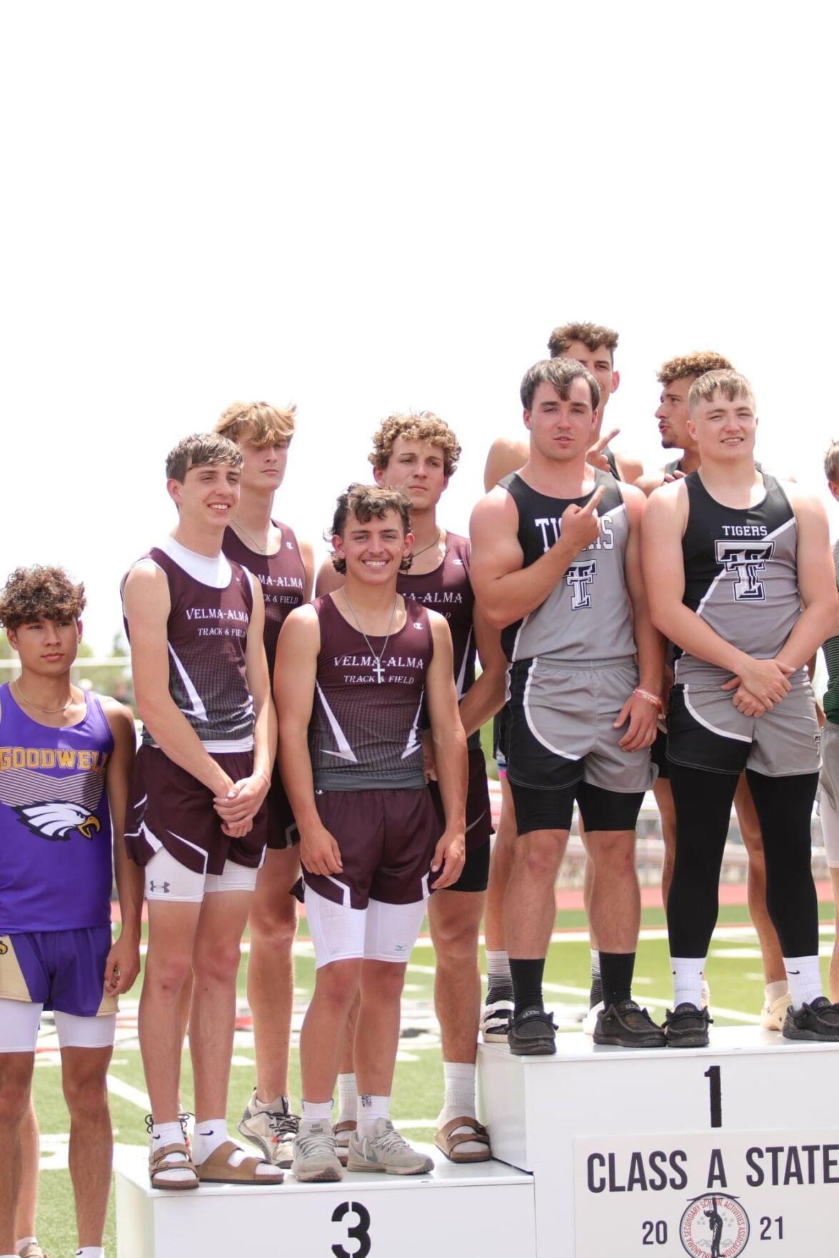 VelmaAlma track teams take Xpress Wellness Team of Week Sports