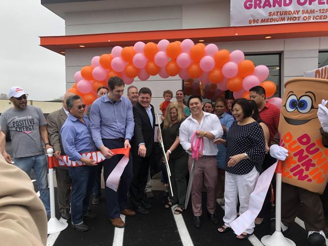 Grand opening proves Dundalk runs on Dunkin' | Local News | dundalkeagle.com