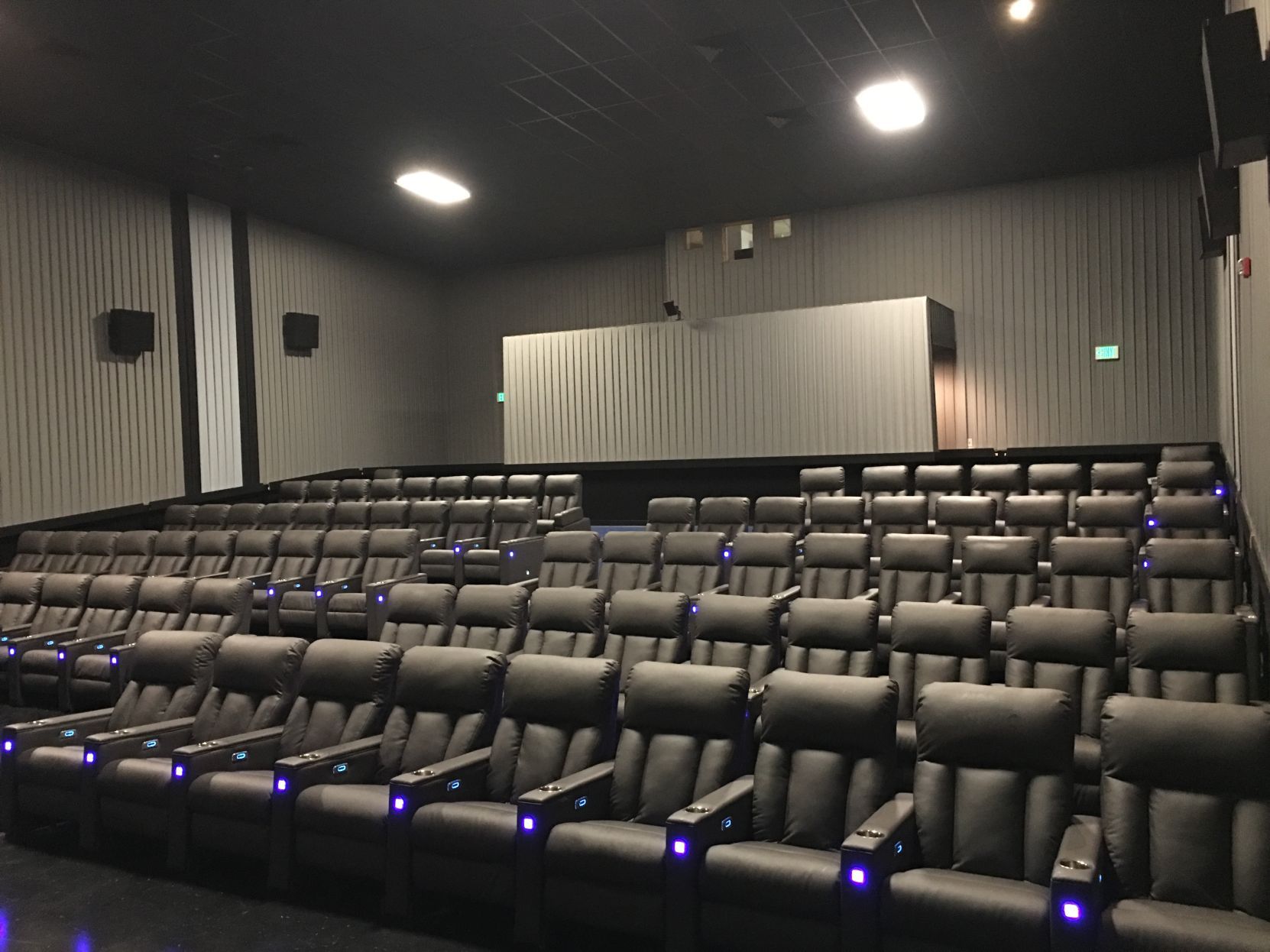 Recliner movies near me hot sale