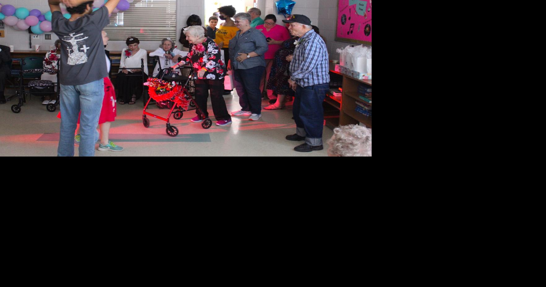 Senior Prom Dundalk students host throwback for elders Dundalkeagle