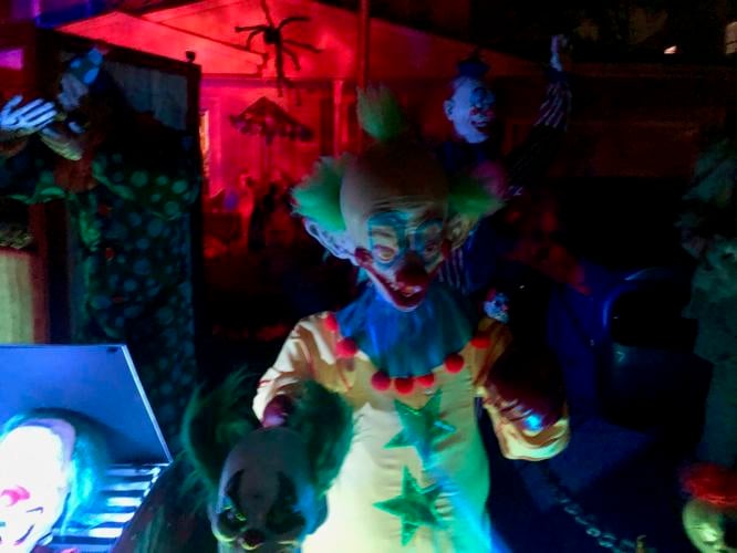 killers klowns from outer space 2023 halloween horror nights｜TikTok Search