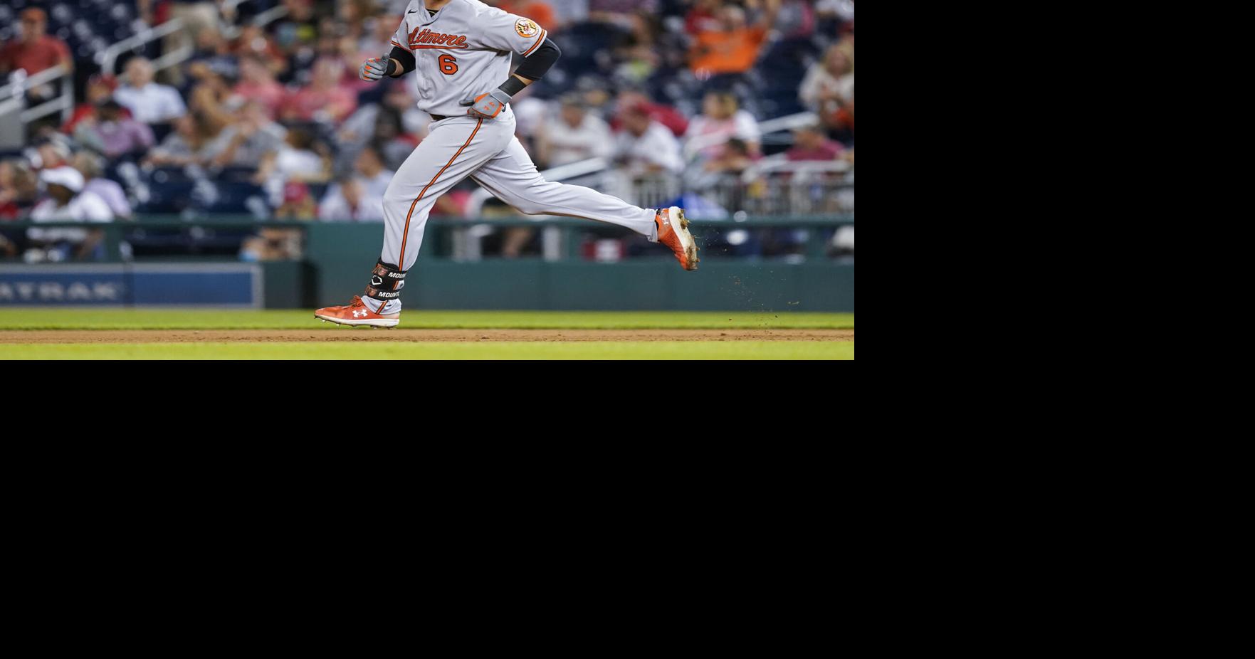 Gunnar Henderson's go-ahead homer in seventh sends Orioles past Giants 3-2