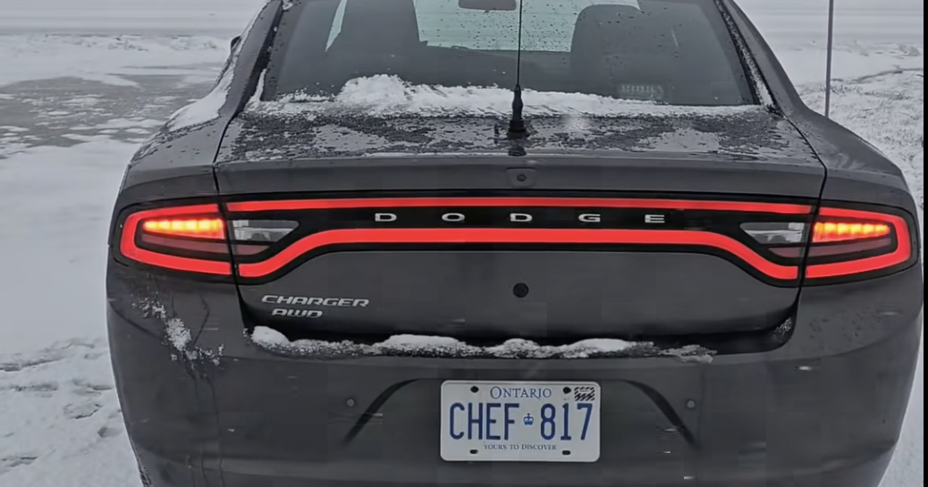 Driving in snow? OPP warns about dangers of using four-way flashers and missing brake signals
