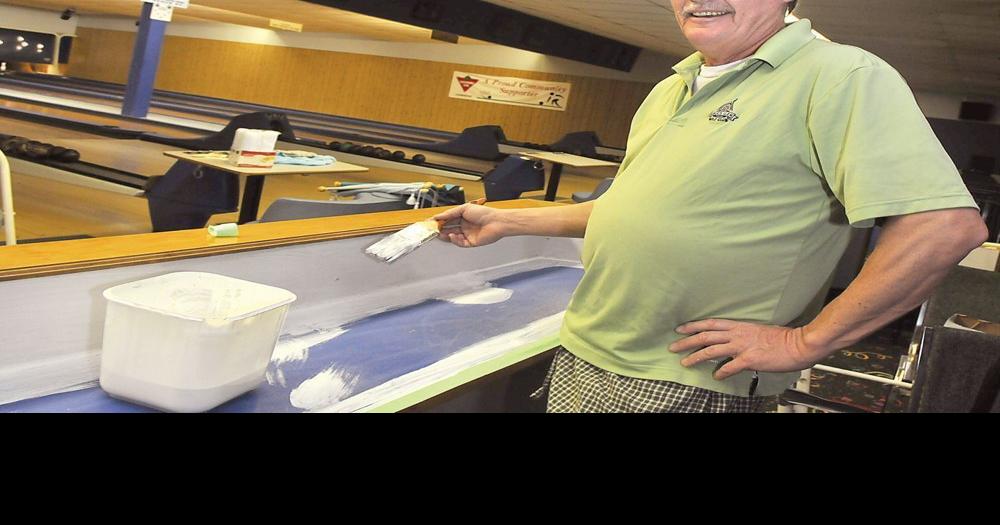 Uxbridge bowling alley to reopen