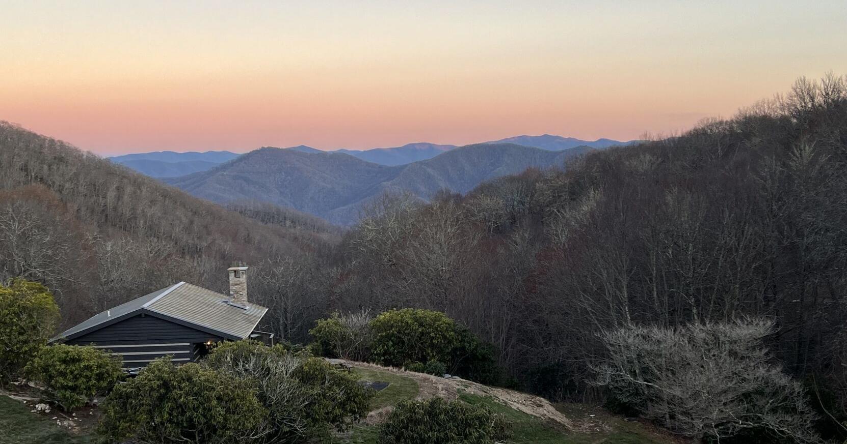 Fulfill your ranch life fantasies at this rustic-luxe resort - Vimarsana News