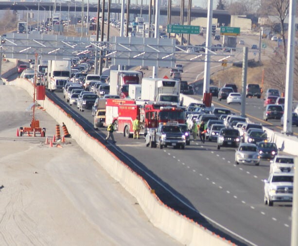 Accident on Hwy. 401 eastbound at Lakeridge has traffic down to one lane