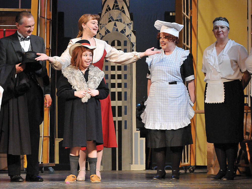 ‘Annie’ at the Uxbridge Music Hall