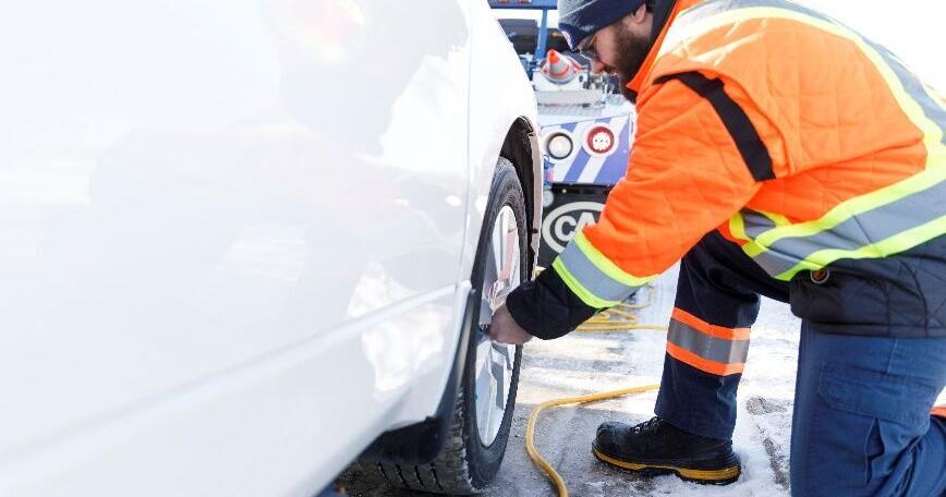 Ontario car battery cold weather tips : CAA winter warning