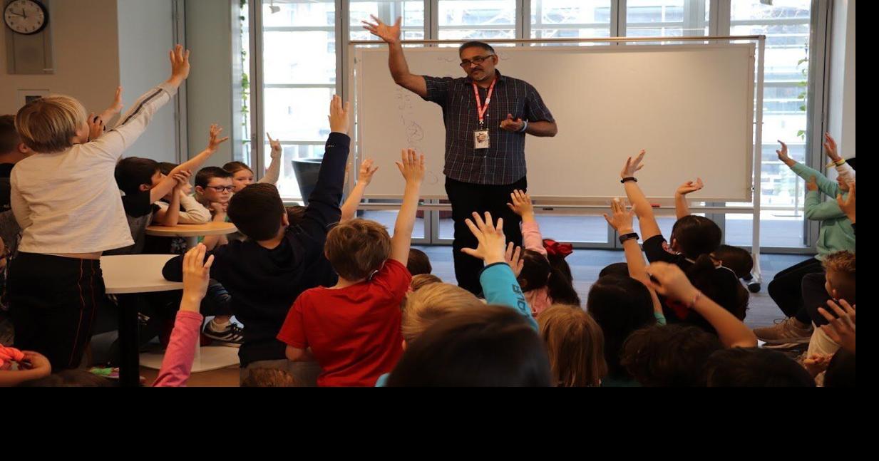 Pickering teacher quit. Now he has his own online school