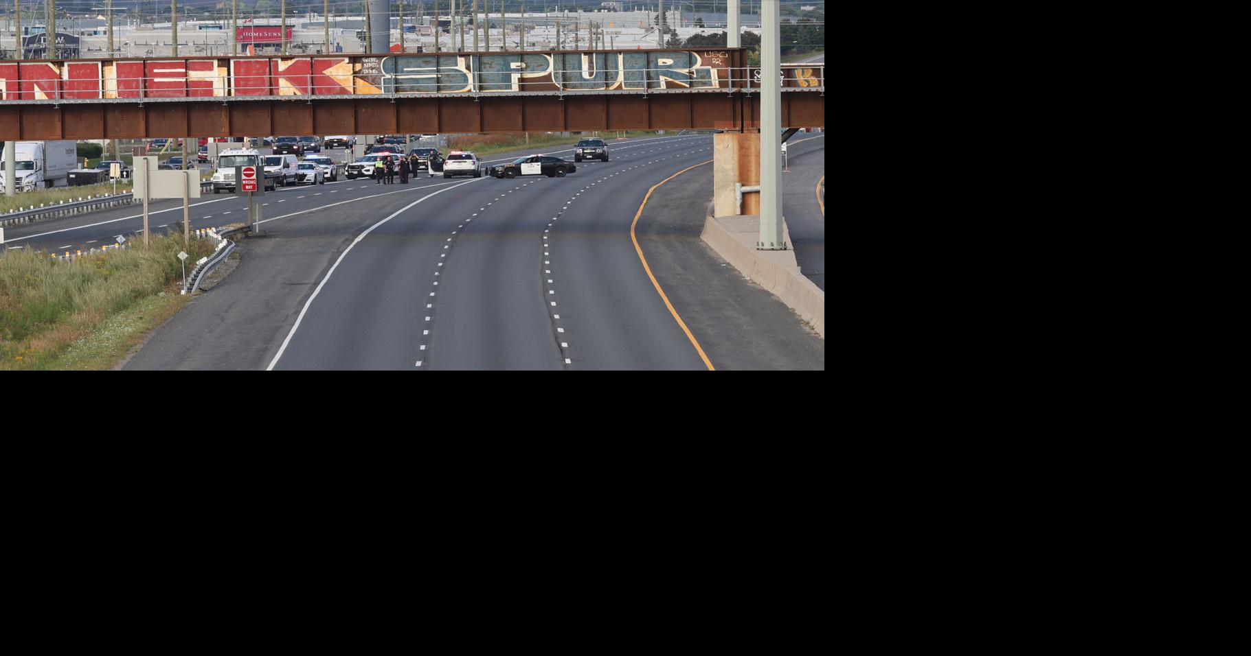UPDATE Highway 401 traffic moving again through Whitby