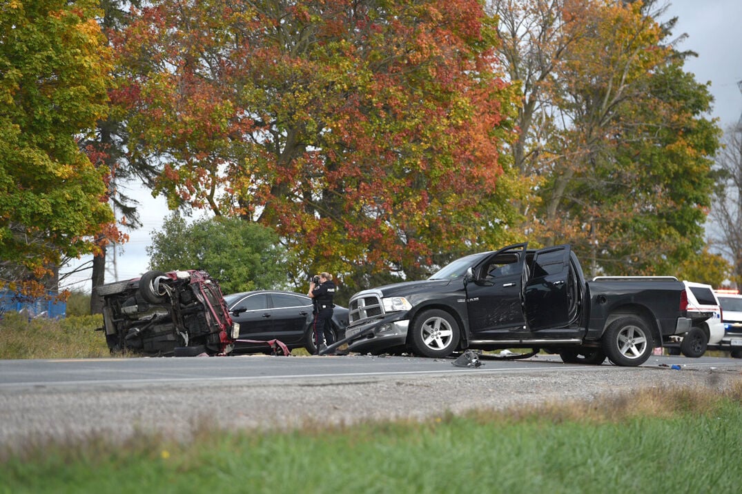 Five people sent to hospital following accident on Simcoe Street in Oshawa