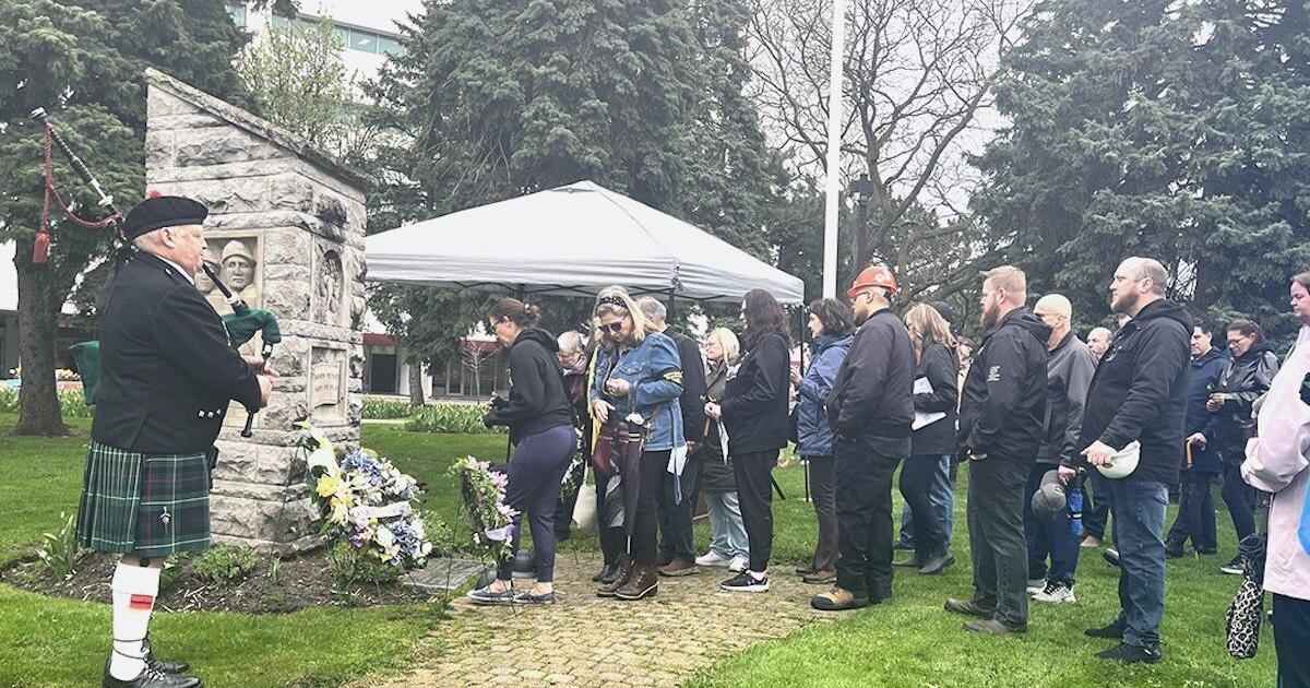 Day of Mourning vigil for injured workers held in Oshawa