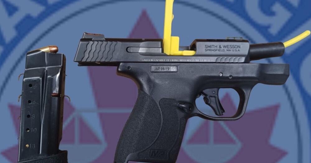 Charges laid against man accused of 'showing off' loaded gun in Oshawa bar