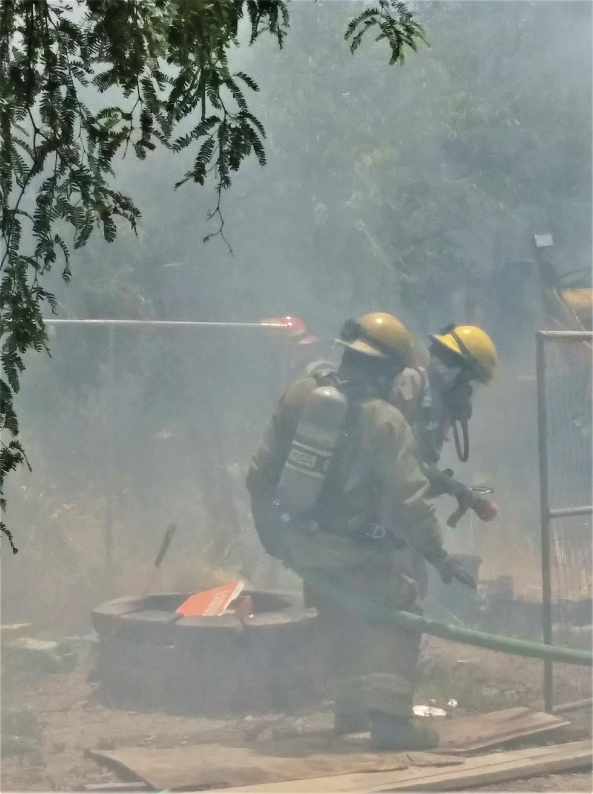 Fire in Thatcher sweeps through multiple yards Local News Stories