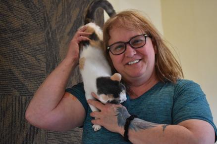Cat ladies: Desert Cat Rescue's foster volunteers find joy (and sorrow) in their work | Eastern Arizona Lifestyle - Vimarsana News