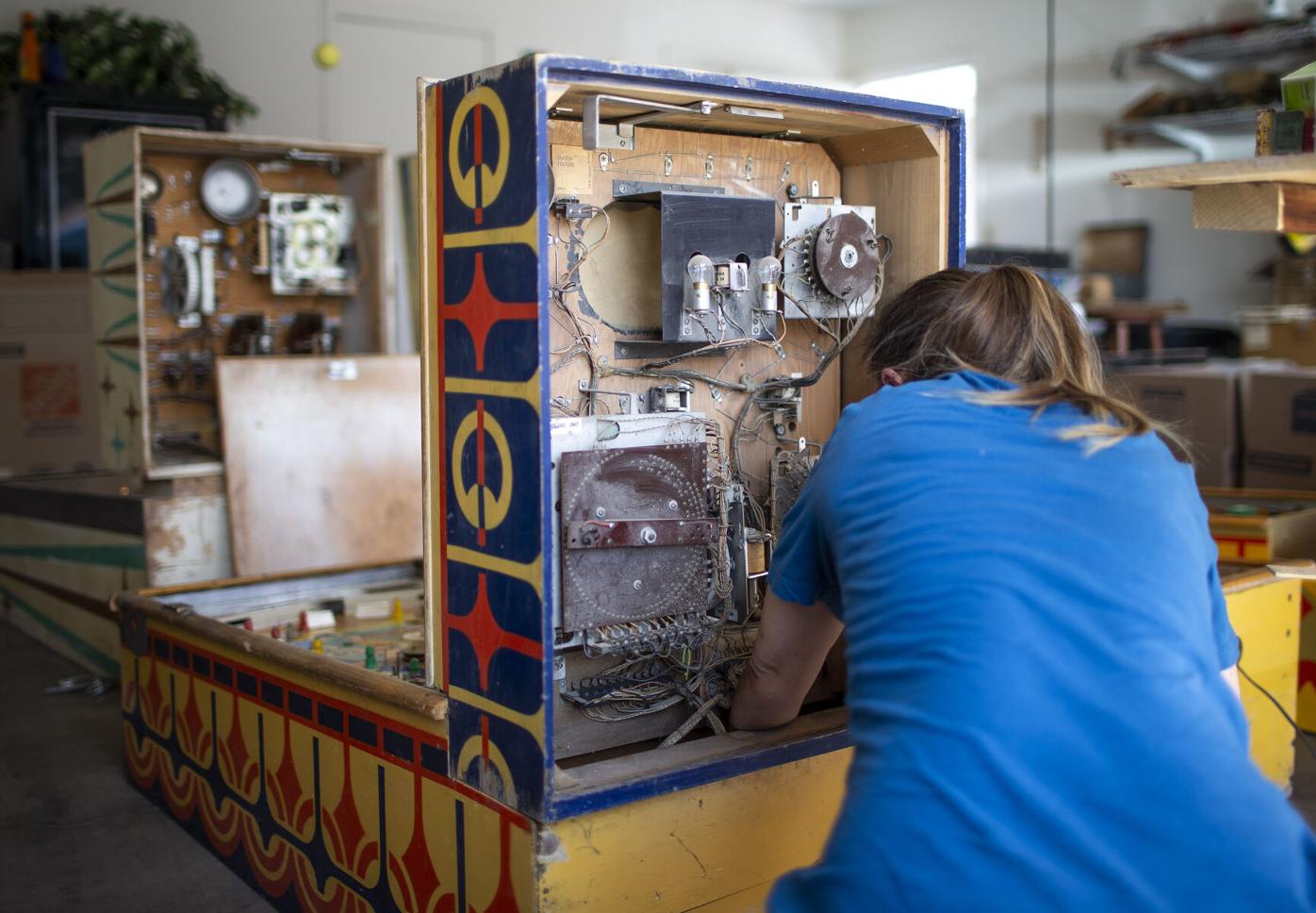 Vintage pinball collection central to local husband, father's legacy |  Local News Stories | eacourier.com