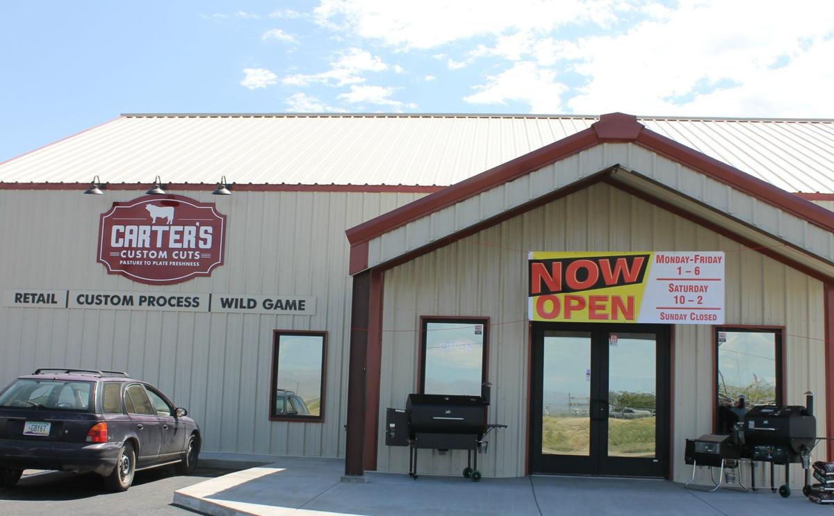 Carter’s Custom Cuts opens its doors Local News