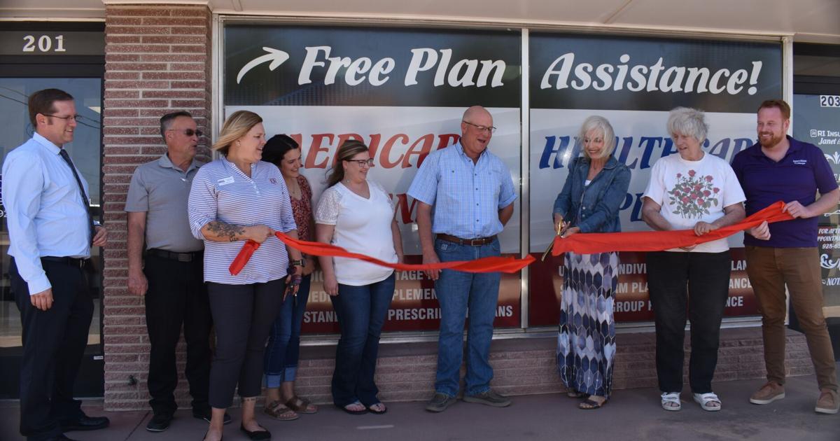 Ron Rispoli Stephens Insurance R.I. Insurance celebrates grand opening | Local News | eacourier.com