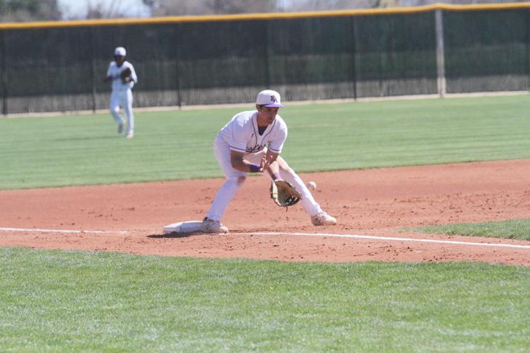 Eastern comes up short against Glendale Local Sports News