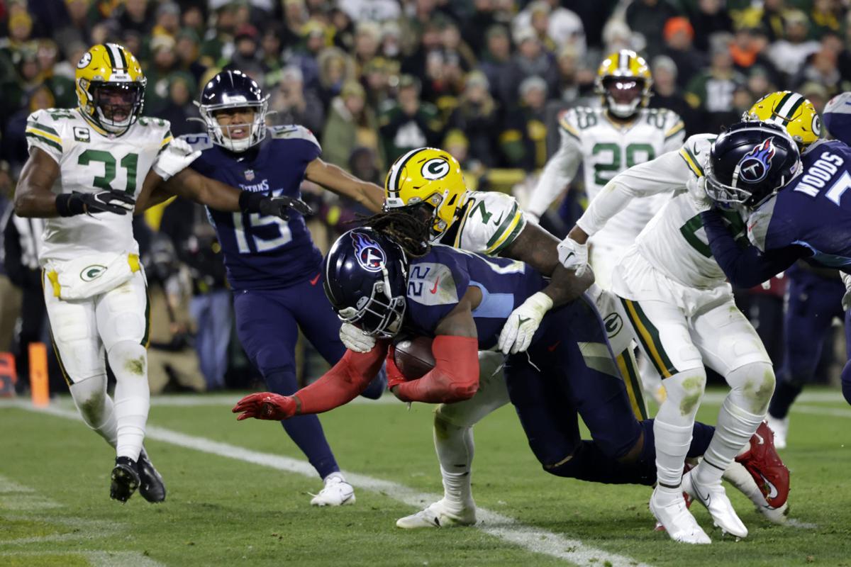 Packers drop to 4-7 after loss to Titans