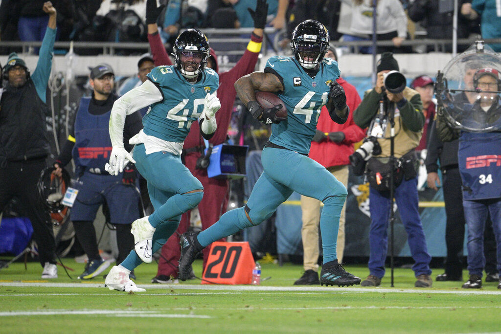 Jacksonville Jaguars clinch AFC South title and playoff spot with late  20-16 win over Tennessee Titans, NFL News