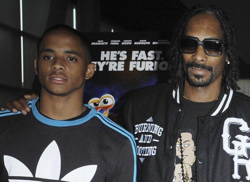 Football Recruiting Snoop Dogg S Son Says No To Dad S School