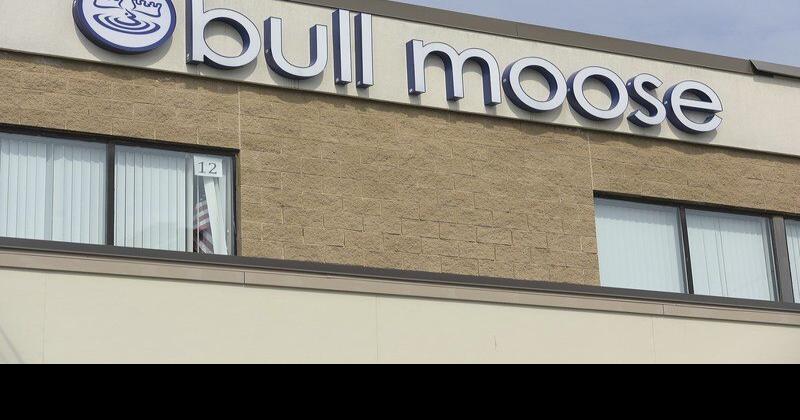 Salem Bull Moose workers back after mass firing, apology from founder