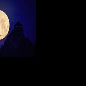 Lunar showstopper: First super blue blood moon in 35 years appears ...