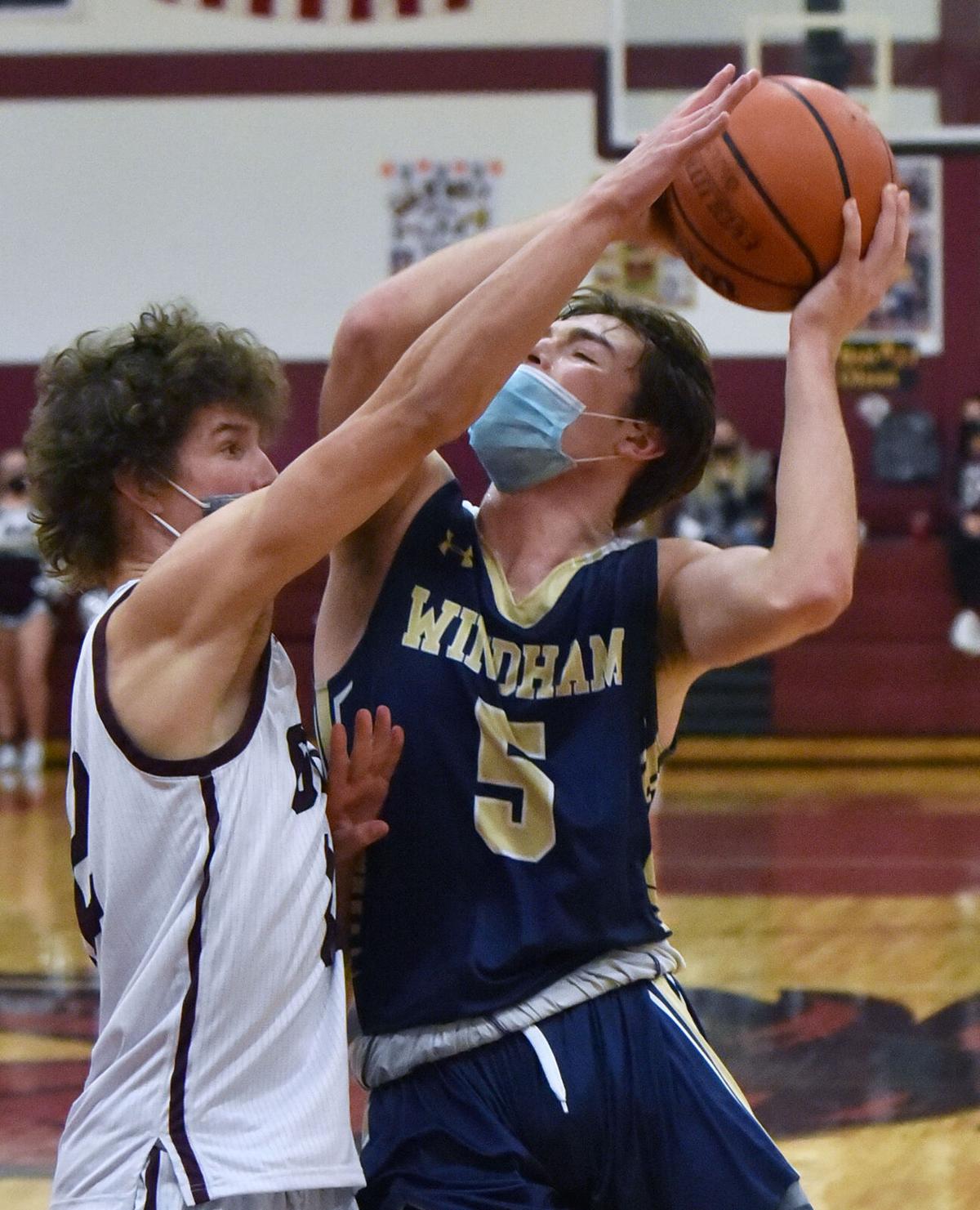 210122_ET_CRU_BoysBasketball_4.JPG