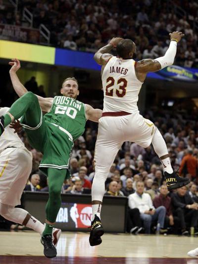 Celtic Gordon Hayward Being Evaluated In Boston Hospital After Ankle Injury That Shocked Sports World Update Coming From Celtics Sports Eagletribune Com