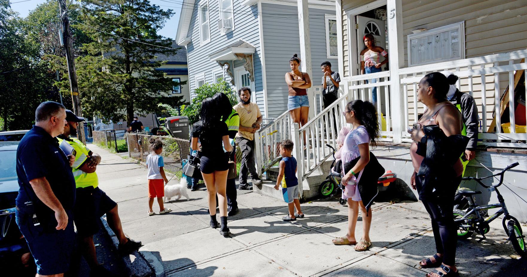 Mayor declares state of emergency; 22 people evacuated as Haverhill sinkhole expands - Vimarsana News