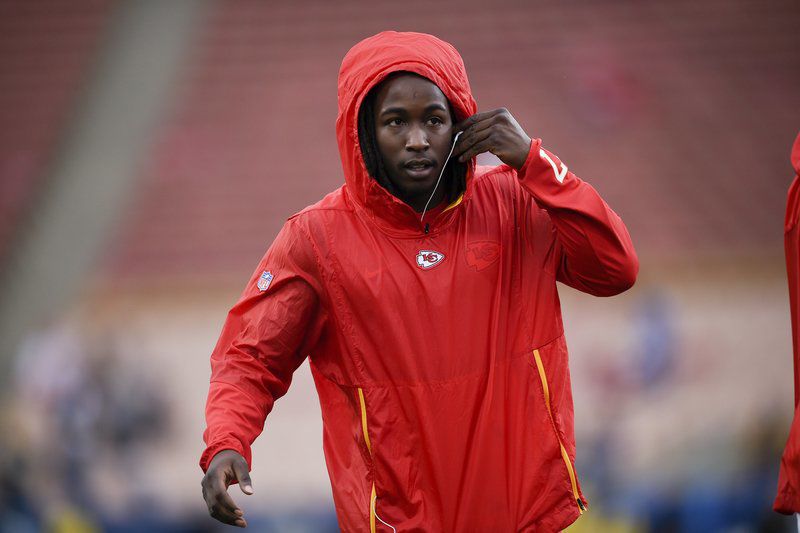 Kansas City Chiefs star Kareem Hunt fired after video shows him