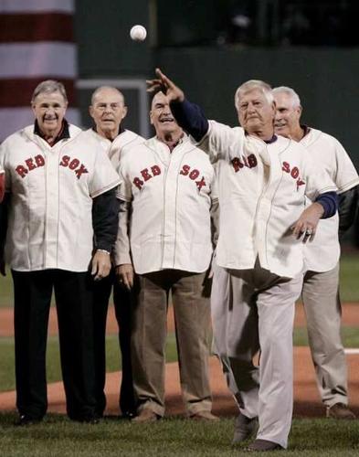Video: Red Sox Legend Carl Yastrzemski Throws 1st Pitch to