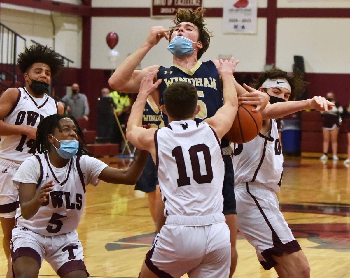 210122_ET_CRU_BoysBasketball_20.JPG
