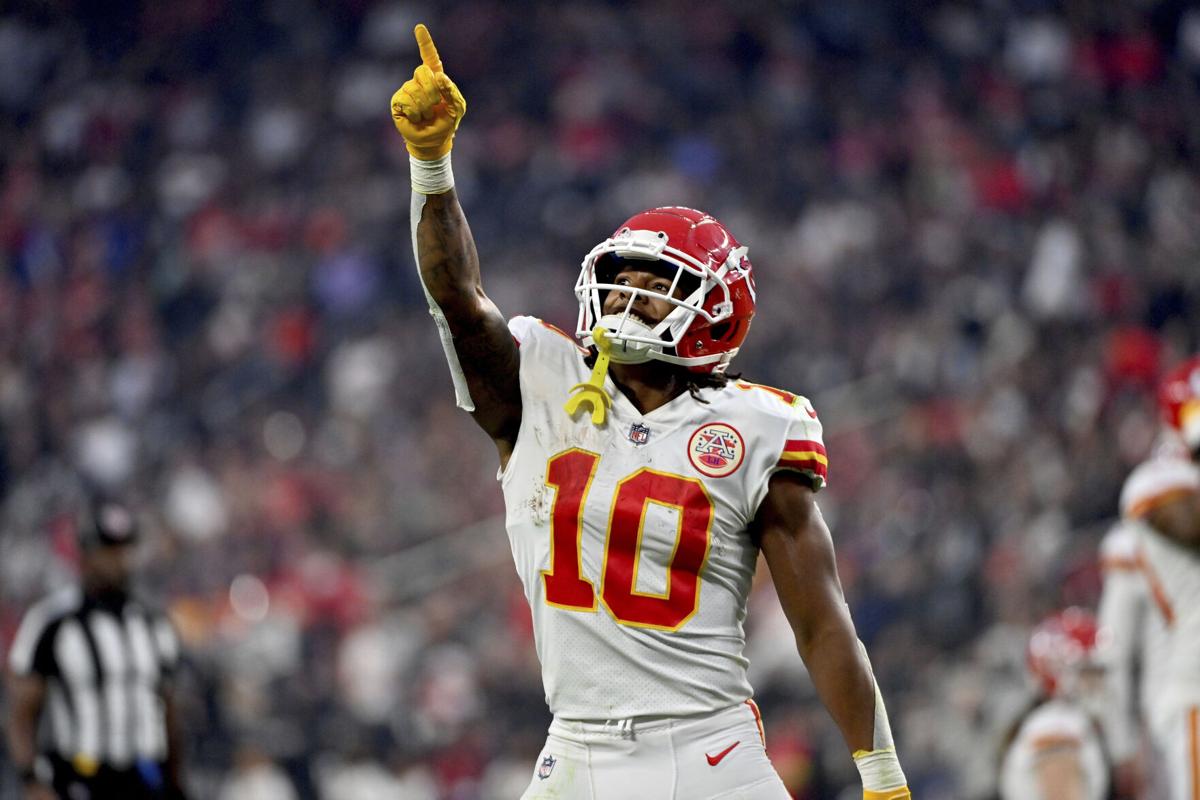 Super Bowl 2023: Who are Chiefs, Eagles captains, what do patches