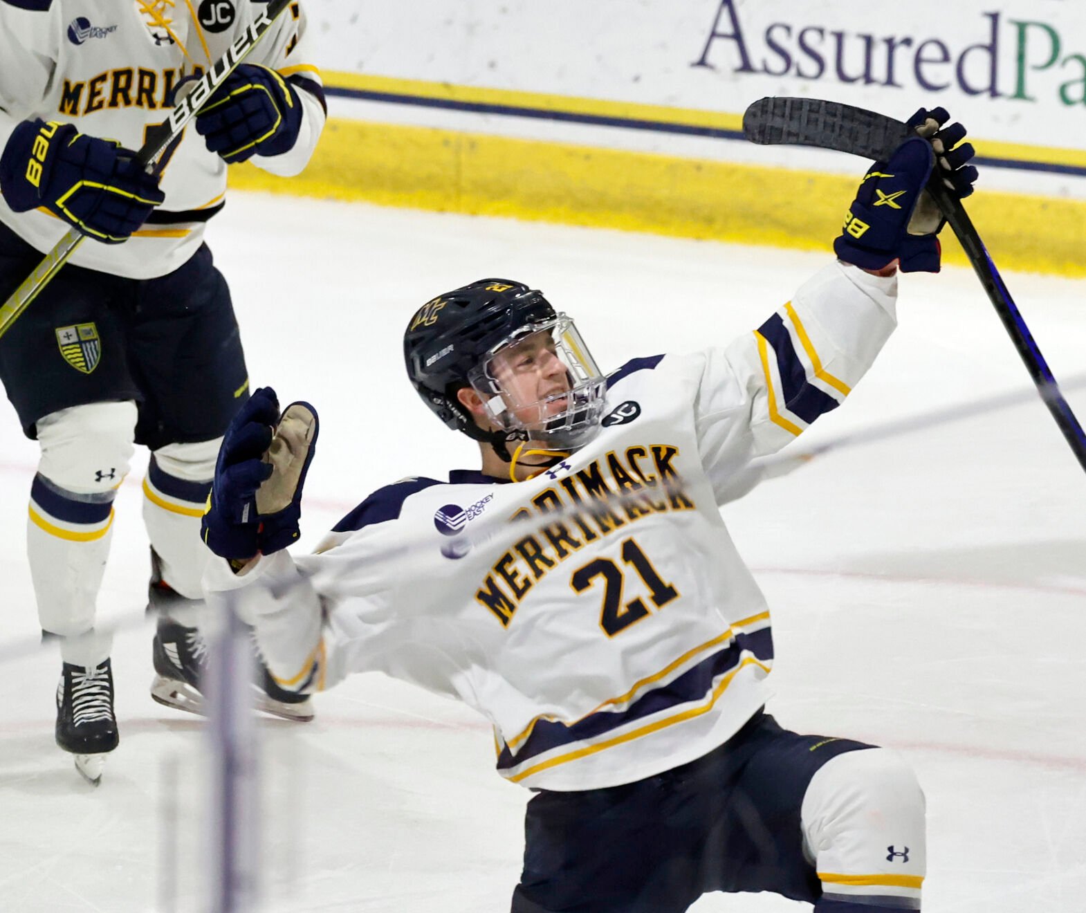 Merrimack men's hockey takes preseason game in OT: Beats Sacred