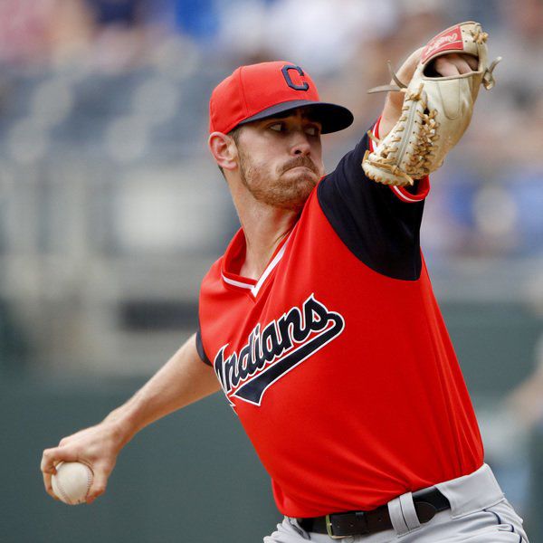 Shane Bieber between rock and hard place with Indians extension