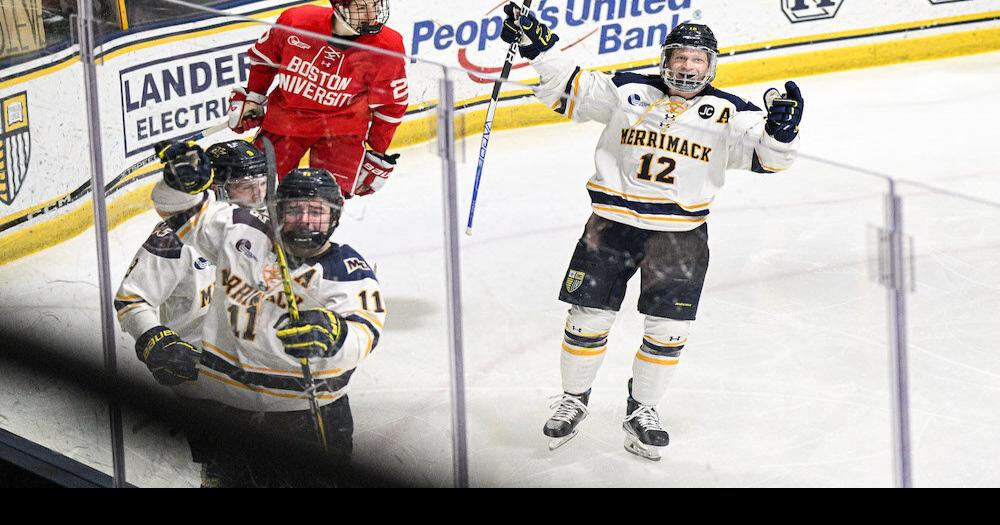 Boston University hands UMass hockey its fifth straight loss with